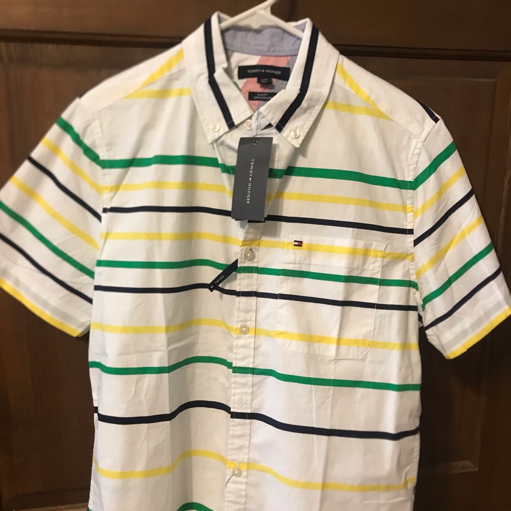 Men’s Tommy Hilfiger button down size small